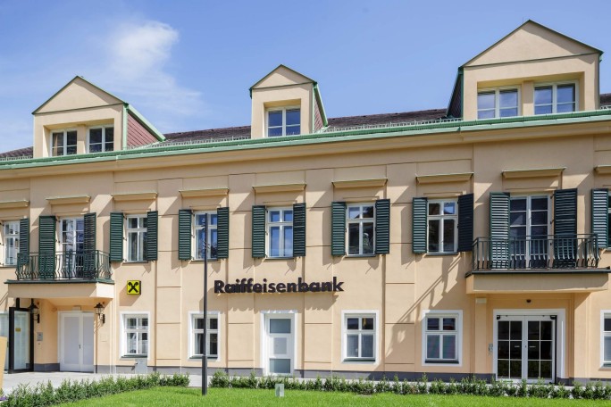 Bankfiliale Hietzing am Platz der Raiffeisen Wien Stadtbank